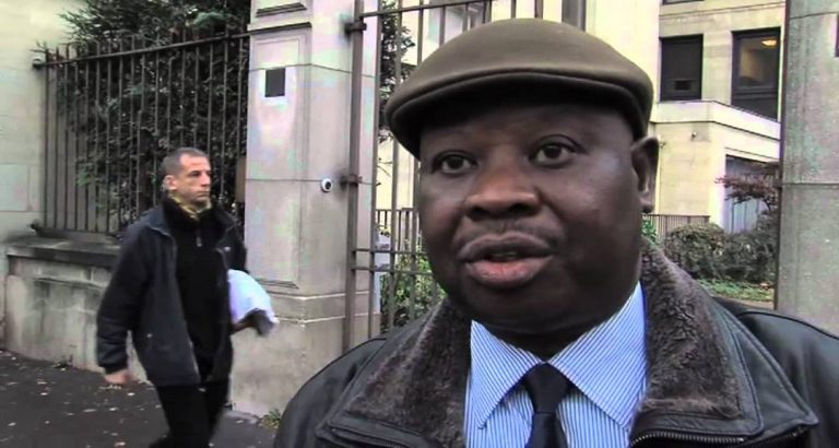 L’Actu – Des agents sans salaire, ni patron