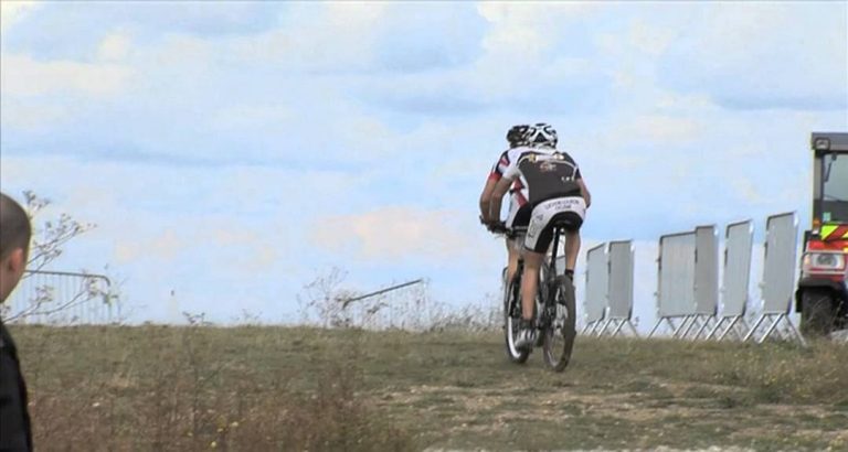 L’Actu – Un championnat de VTT en uniformes