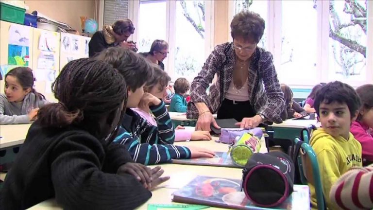 L’Actu – Les écoliers de St-Cyr-L’Ecole s’essayent aux tablettes numériques
