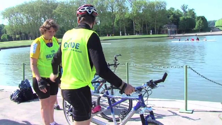 L’Actu – Une compétition de triathlon duo se prépare à Versailles