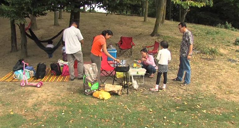 Ambiance vacances à la base de loisirs