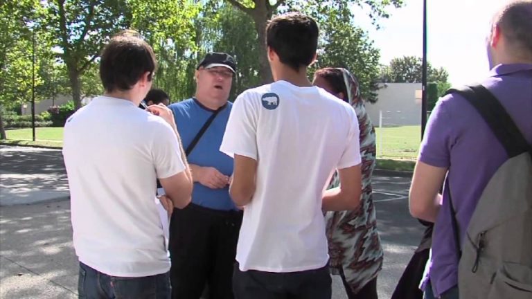 Les jeunes UDI organisent des rencontres dans la rue