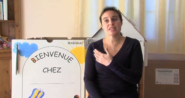 Une cabane en carton, un concept créé par une famille