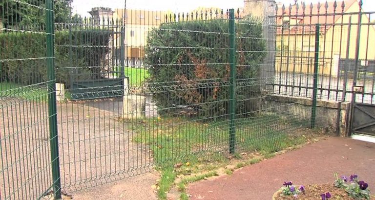 L’ancien chef du service des espaces verts de la MGEN coincé chez lui