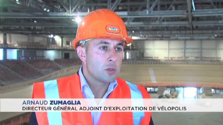 Le vélodrome, deux mois avant son ouverture