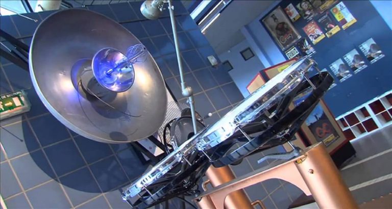 Une machine à explorer les sons mise en place par Rodolphe Baudouin