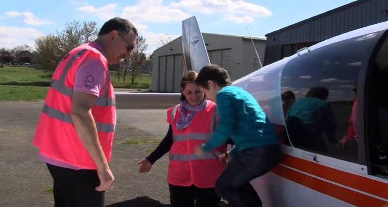 Les baptême de l’air ‘solidaires’ de Fly N’Kiss