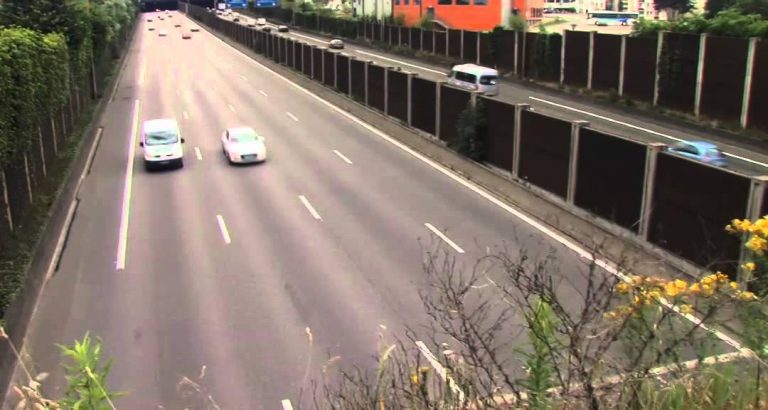 Des voies spécifiques pour les bus et les taxis sur autoroute