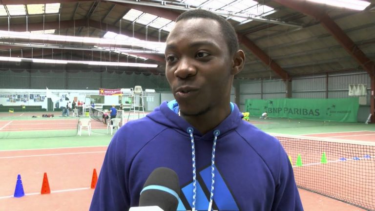 Des stages de tennis et d’athlétisme à Elancourt