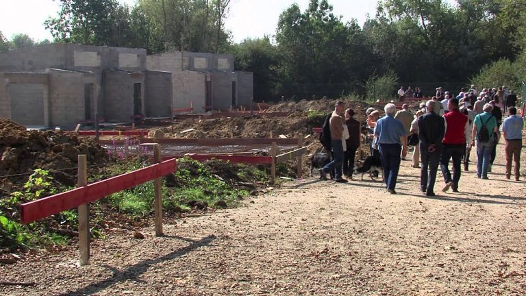 Un centre canin pour chiens guides d’aveugles en construction à Buc