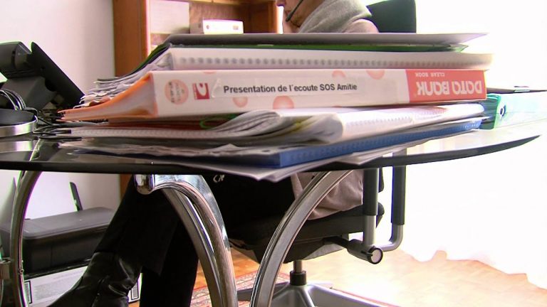 Solidarité : le travail des consultants de SOS Amitié en cette fin d’année