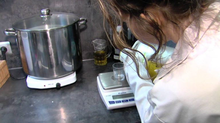 Vie des entreprises : une savonnerie artisanale à Montigny-le-Bretonneux