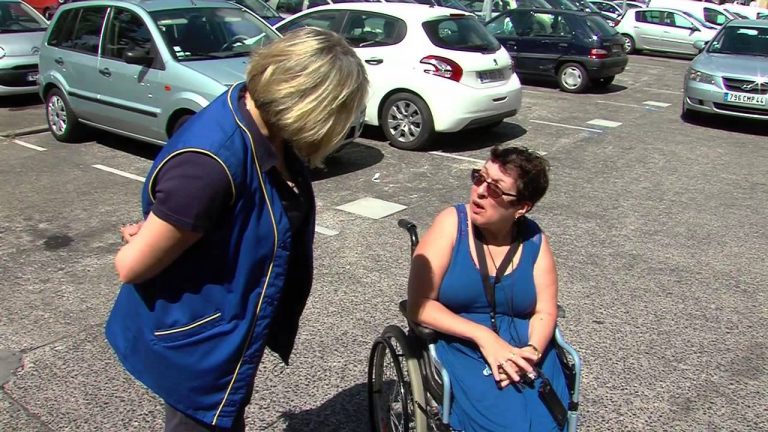 Portrait : Christine Dézelak, gardienne d’immeuble