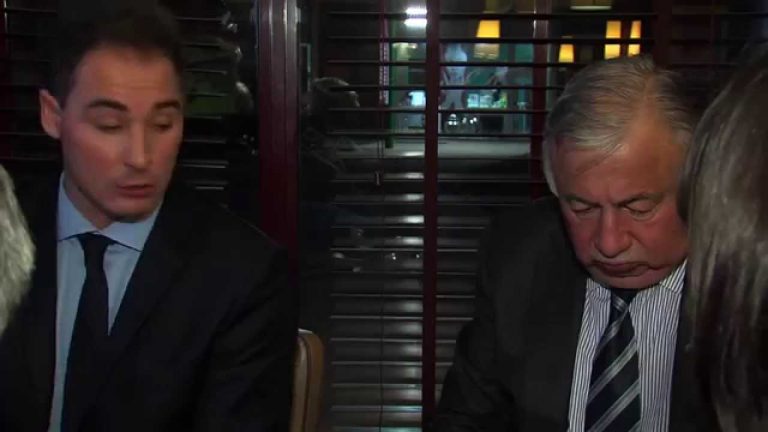 Politique : Gérard Larcher rencontre le maire de Maurepas