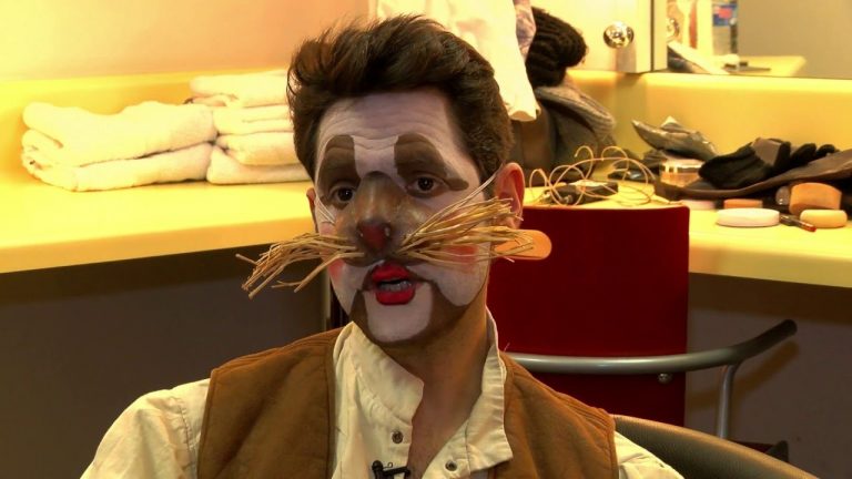 Spectacle : ‘Le Chat Botté’ revisité par le théâtre burlesque