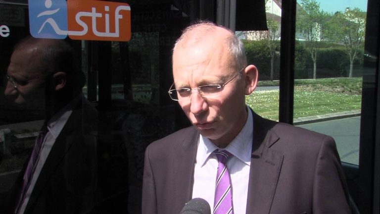 SQYBUS : les bornes d’informations voyageurs se mettent en place