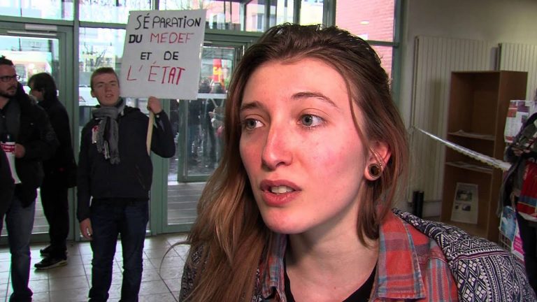 Loi travail : rassemblement des étudiants à Saint-Quentin-en-Yvelines