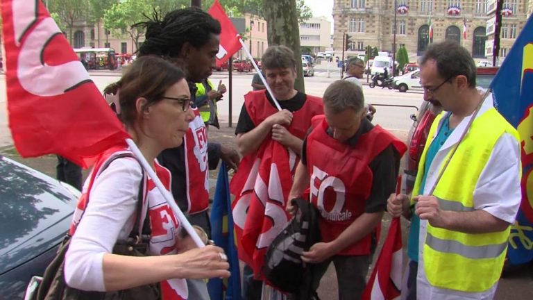 Santé : mobilisation du personnel des hôpitaux publics