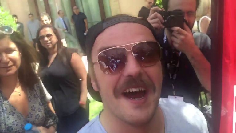 Dédicace de Jamel Debbouze depuis le Marrakech du rire