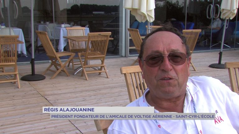 Aéronautique : voltige aérienne au salon du Bourget