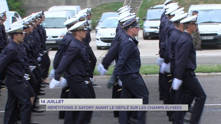 14 juillet : Répétitions à Satory avant le défilé sur les Champs-Elysées