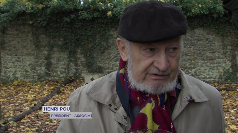 Versailles : un rassemblement pour la paix au mur des fédérés
