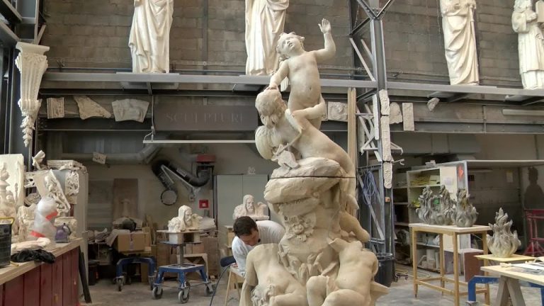 Yvelines | Plaisir : La statue du parc du château se refait une beauté