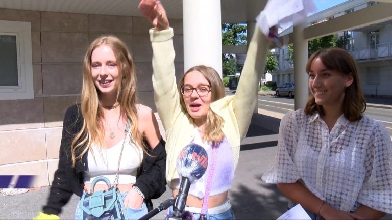 Les « heureux » bacheliers 2020 à Montigny-le-Bretonneux