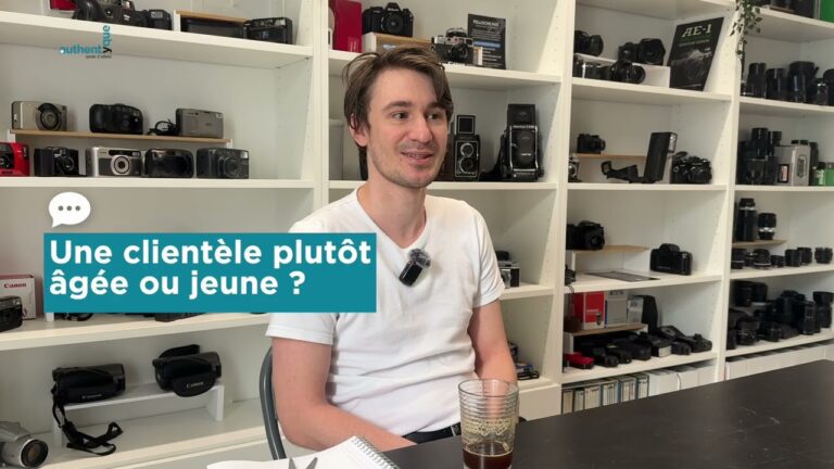 Dans son atelier de Montigny-le-Bretonneux, il restaure des appareils photo argentiques anciens