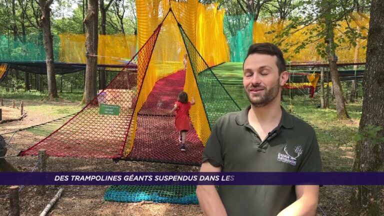 Des trampolines géants suspendus dans les arbres à l’Espace Rambouillet