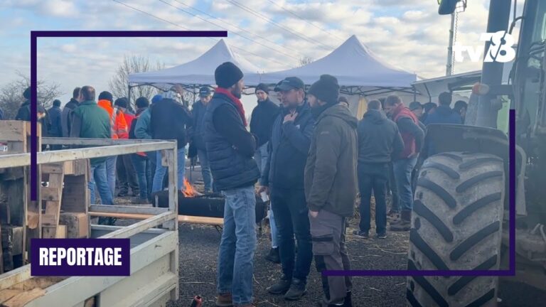 Les agriculteurs bloqués sur l’A13 au niveau d’Epône par les forces de l’ordre