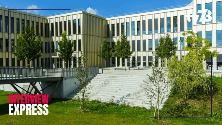 HEC Paris lance un appel à candidatures pour son programme « Stand Up »