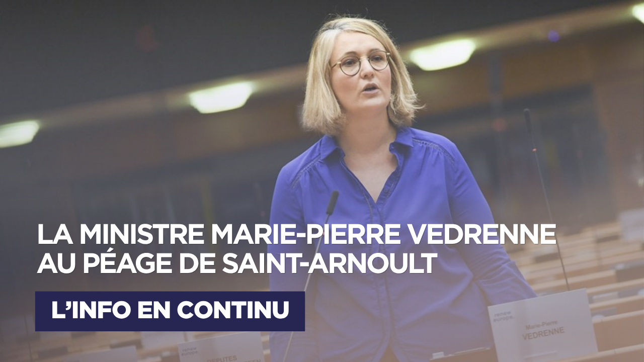 Marie-Pierre Vedrenne en déplacement au péage de Saint-Arnoult-en-Yvelines pour la sécurité routière